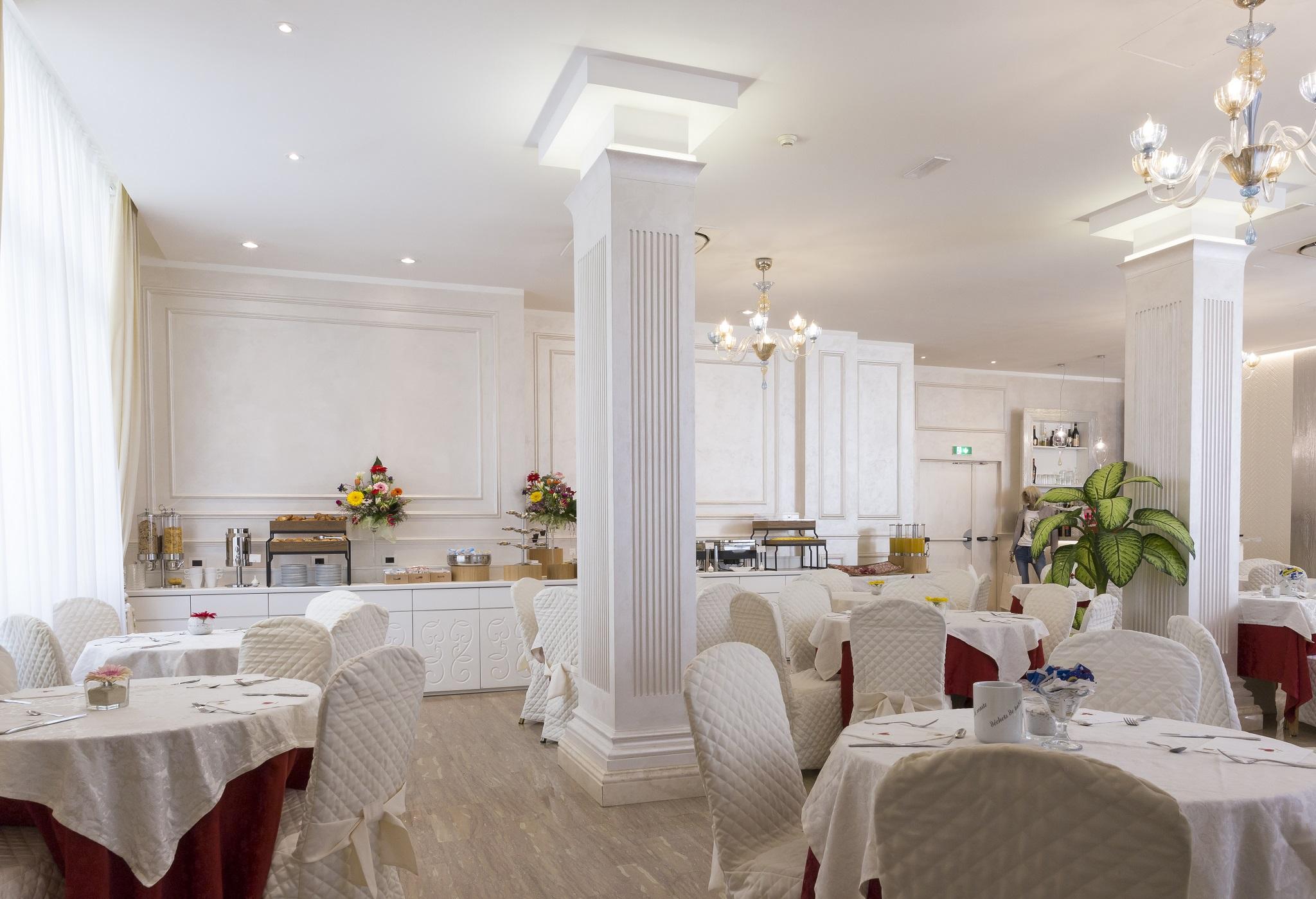 Hotel Vienna Ostenda e Ristorante il Danubio Rimini Esterno foto