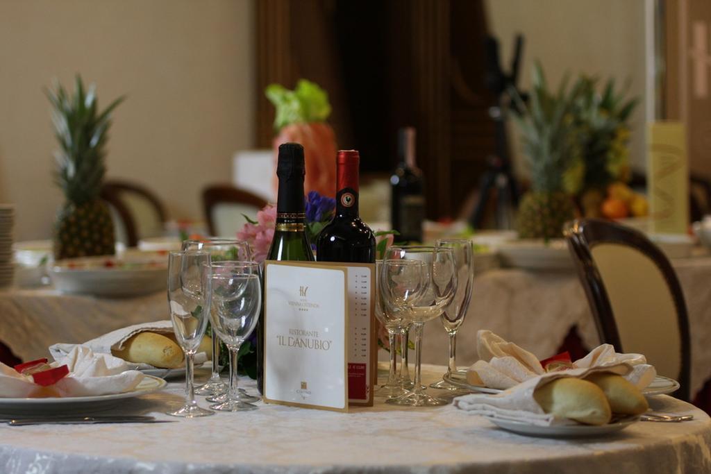 Hotel Vienna Ostenda e Ristorante il Danubio Rimini Esterno foto