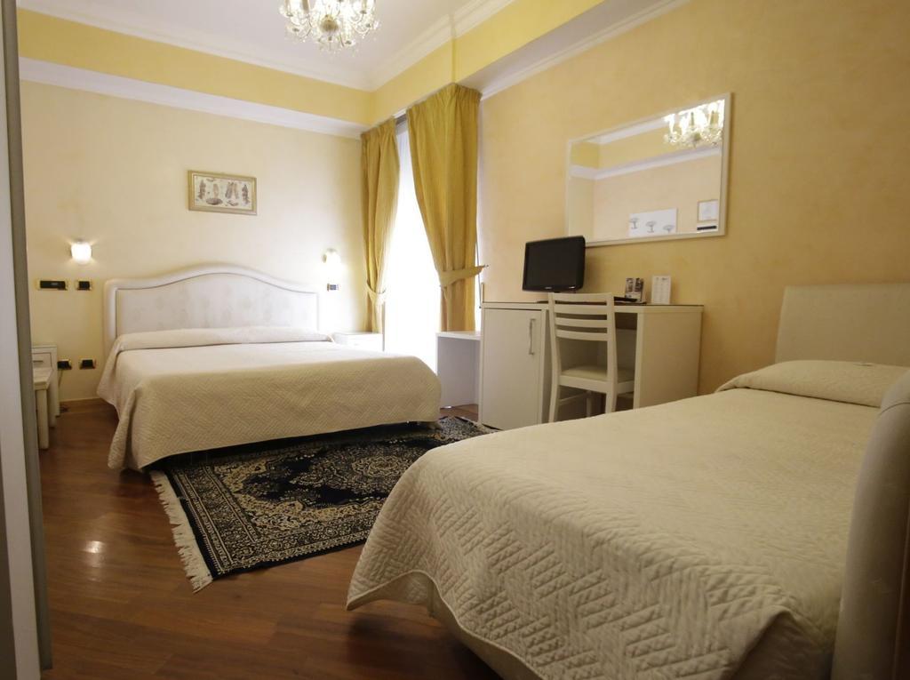 Hotel Vienna Ostenda e Ristorante il Danubio Rimini Esterno foto