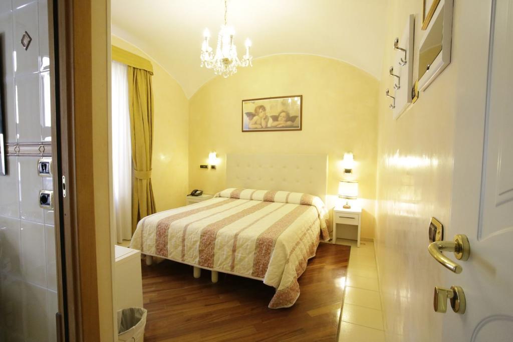 Hotel Vienna Ostenda e Ristorante il Danubio Rimini Esterno foto